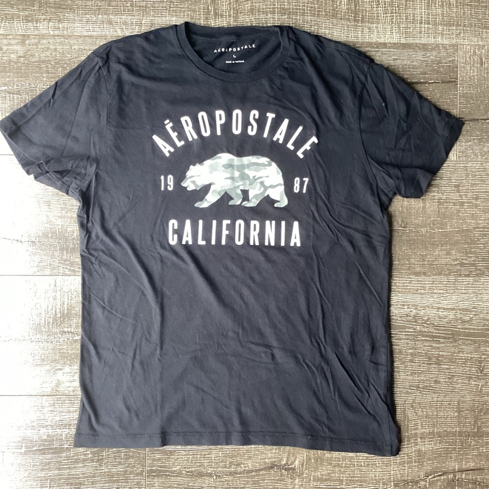Aeropostale men’s California Bear Graphic Tee, Size L